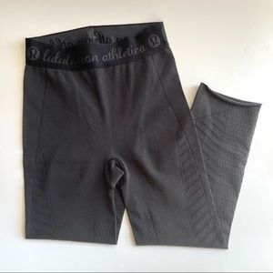 Lululemon cutout crop Leggings